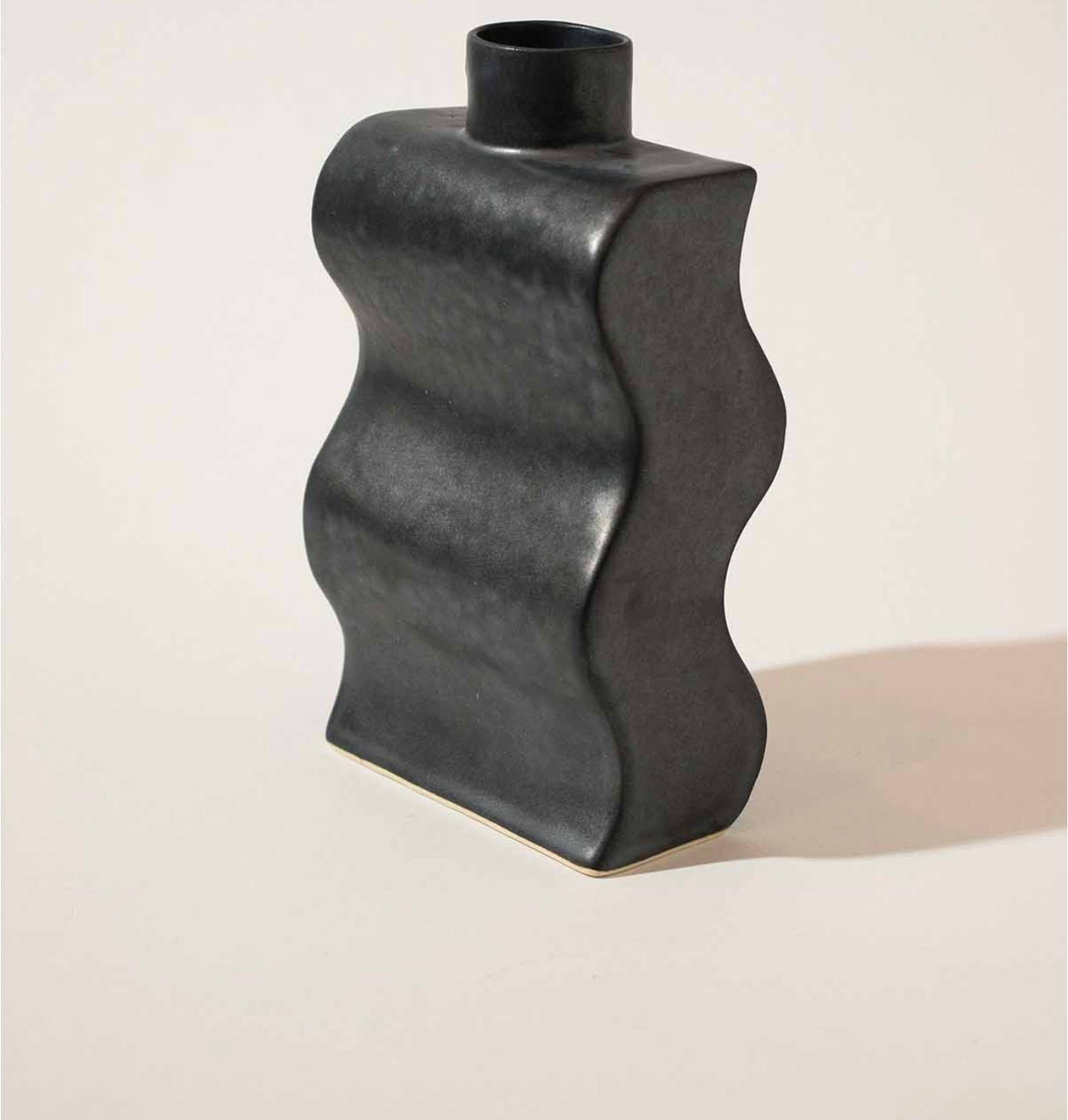 Streicher Goods Wiggle Nestling Vase