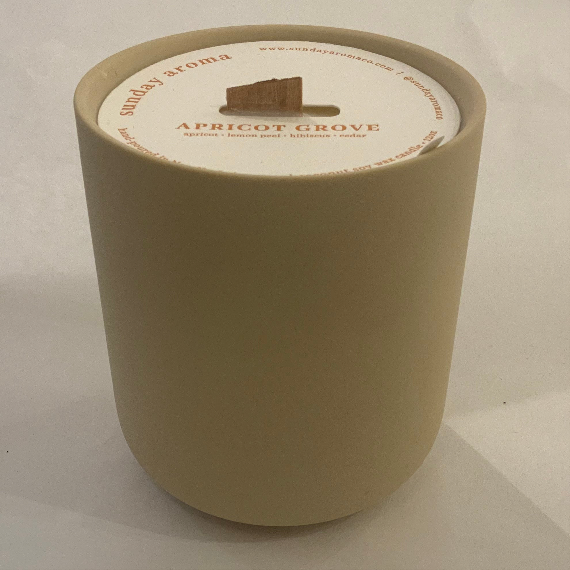 Sunday Aroma Wax Candle 12oz