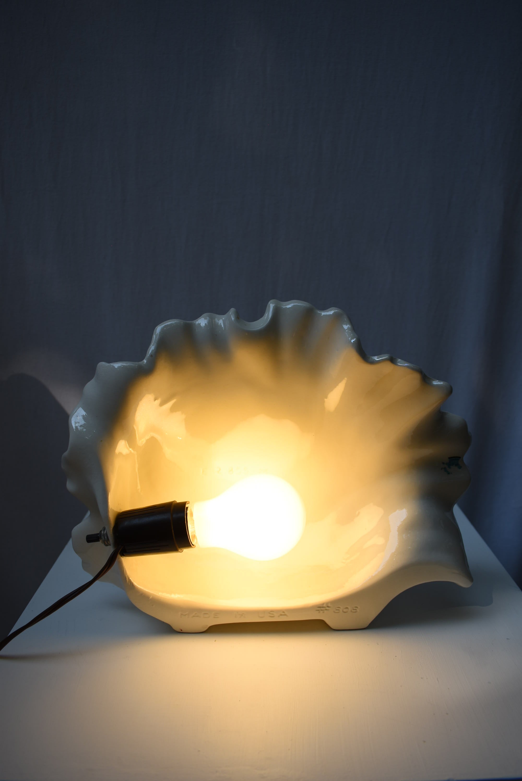 Ceramic Shell Lamp