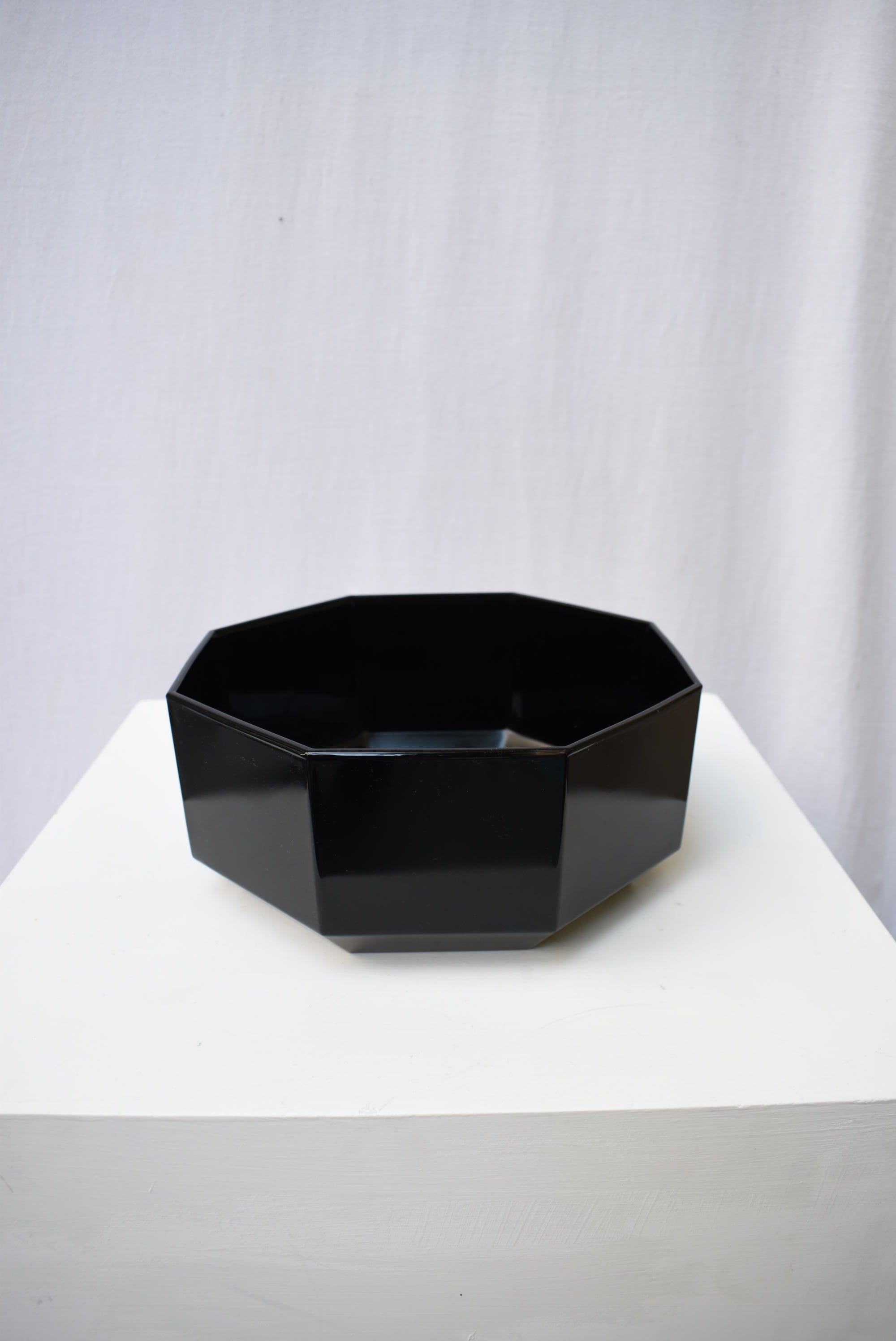 Mid Century Octagonal Black Dinnerware