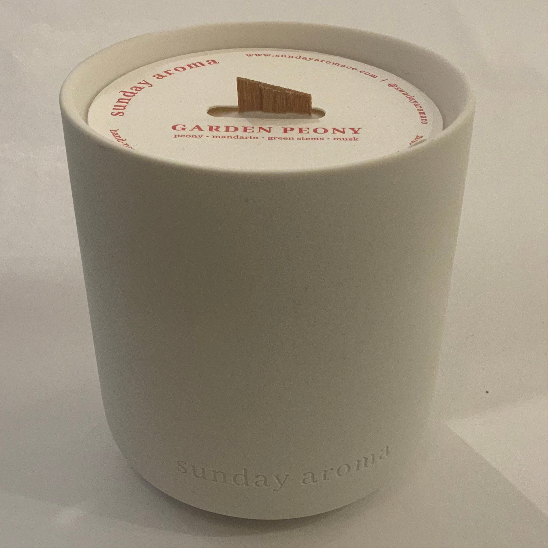 Sunday Aroma Wax Candle 12oz